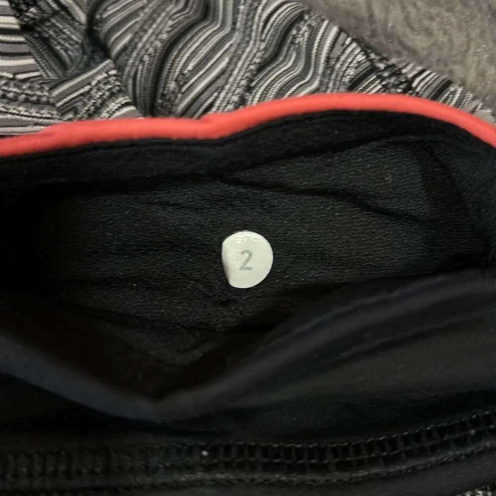 LuLulemon leggings - Picture 5 of 6